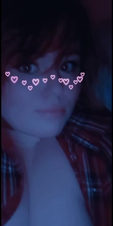 Shared Video by EmilyRxse with the username @Rosec, who is a star user,  August 30, 2022 at 3:13 AM and the text says 'quick pussy flash'