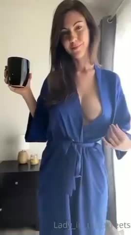 Video by Beach Nudist with the username @Letsplaynudistfriend, who is a verified user,  December 7, 2022 at 1:27 PM. The post is about the topic Visually Addictive