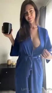 Video by Beach Nudist with the username @Letsplaynudistfriend,  December 7, 2022 at 1:27 PM. The post is about the topic Visually Addictive