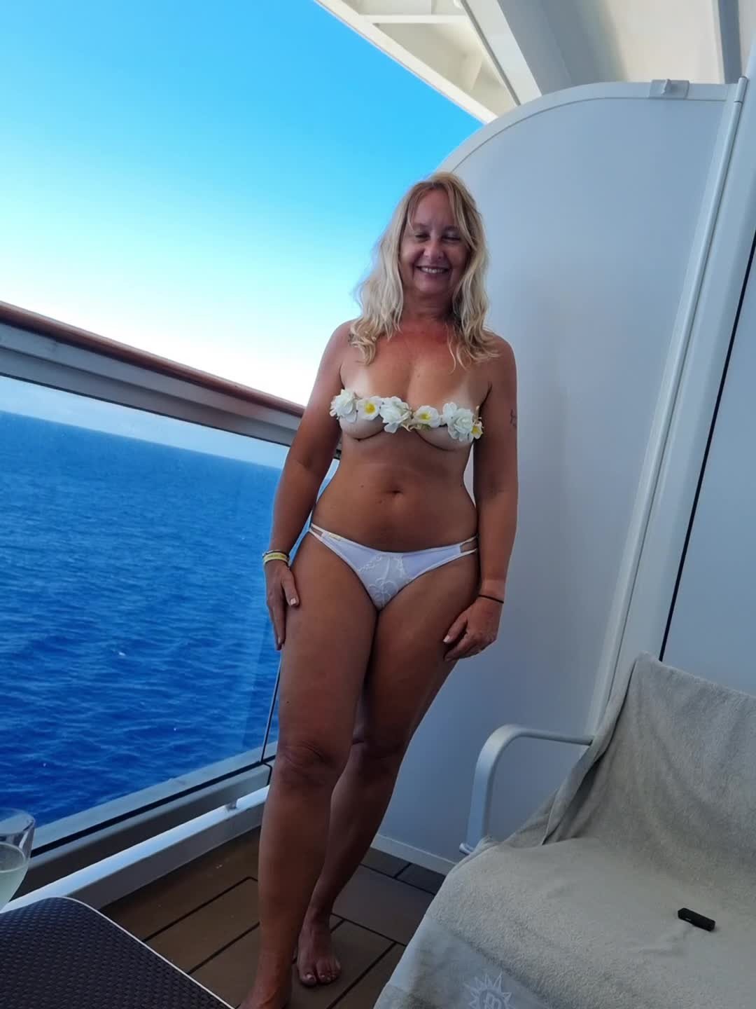Shared Video by mege with the username @mege,  May 26, 2024 at 1:14 PM. The post is about the topic Nude Cruise