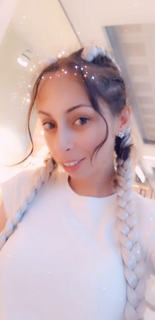 Video by CandieCross with the username @CandieCross, who is a star user,  June 9, 2019 at 4:51 PM. The post is about the topic Teen and the text says 'Hello 💖💖💖 #realme #natural #sweet'