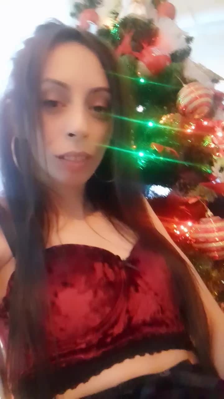 Video by CandieCross with the username @CandieCross, who is a star user,  December 26, 2022 at 9:51 AM. The post is about the topic Shaved Pussies and the text says 'Show me your tree 🥰😄❤ #pussy #petite #crazychick'