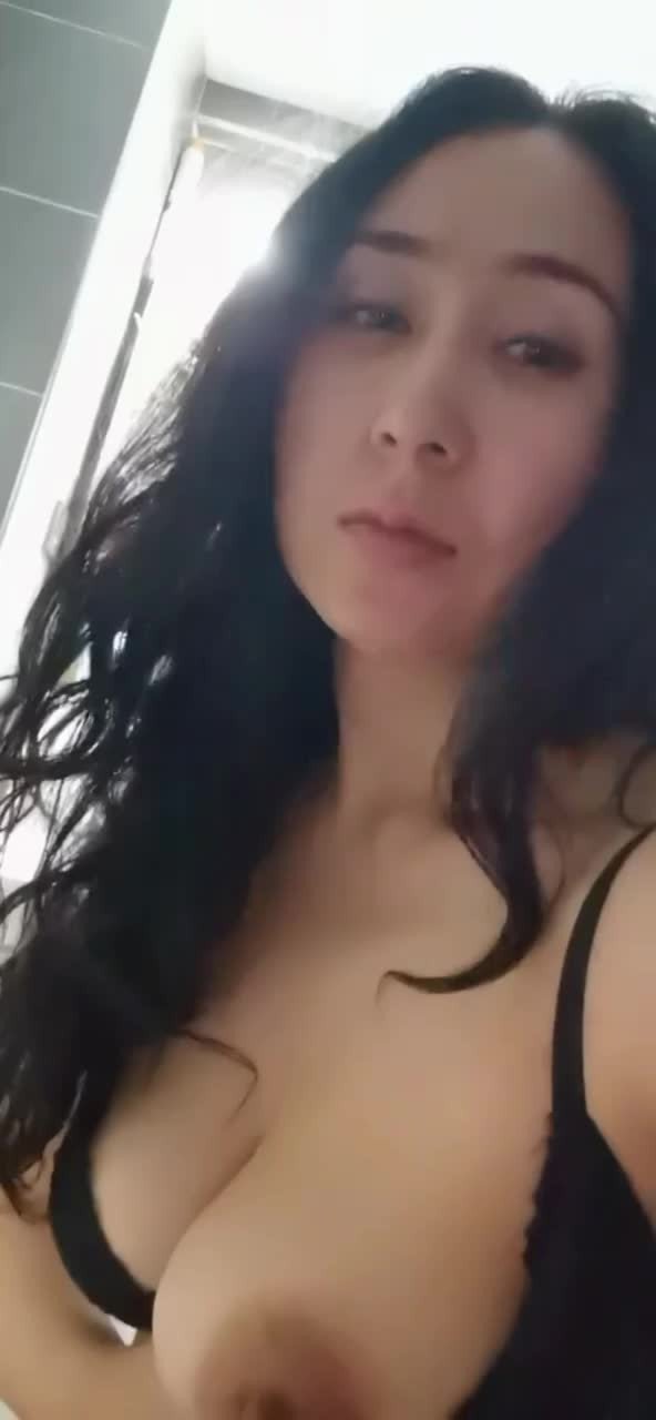 Video by Waris524 with the username @Waris524,  December 16, 2021 at 1:44 PM. The post is about the topic Female Masturbation