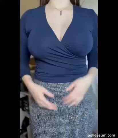 Video by TitLover with the username @Titlovr,  November 26, 2021 at 12:24 PM. The post is about the topic Heavy tits