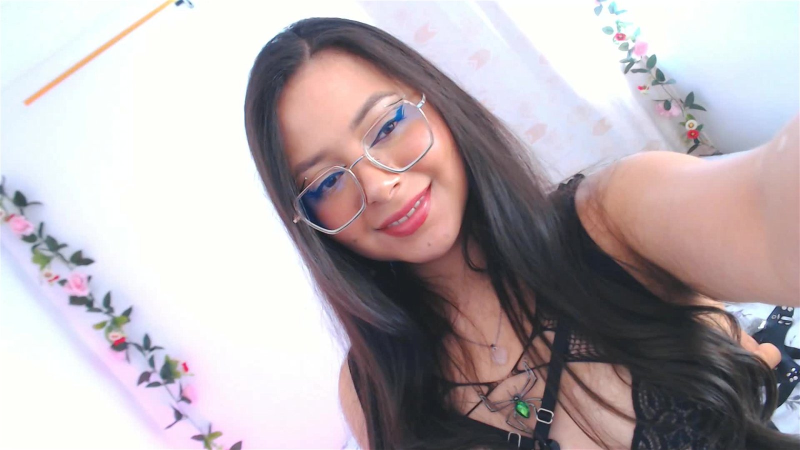 Video by ValeriaNorris with the username @ValeriaNorris, who is a star user,  July 15, 2023 at 6:33 PM. The post is about the topic Ass and the text says 'Happy saturday my love Onlineeeeee ----> https://www.streamate.com/cam/Valeria_Norris'