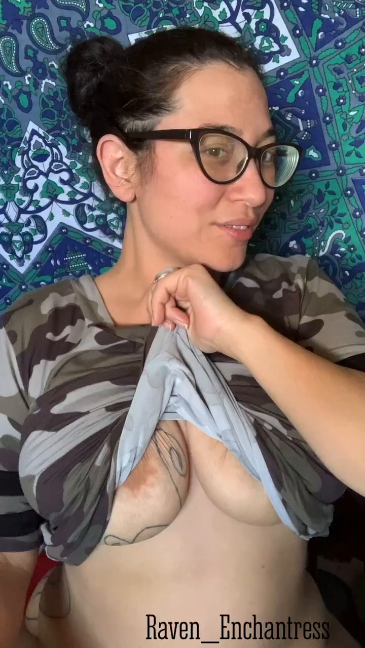 Shared Video by Raven_Enchantress with the username @curvyraven, who is a star user,  April 8, 2020 at 4:15 PM. The post is about the topic Busty Petite and the text says '‪Getting ready to go live on MV Live‬
‪       🔮Today 11am-2pm MST🔮‬
‪Raven_Enchantress.manyvids.com‬'