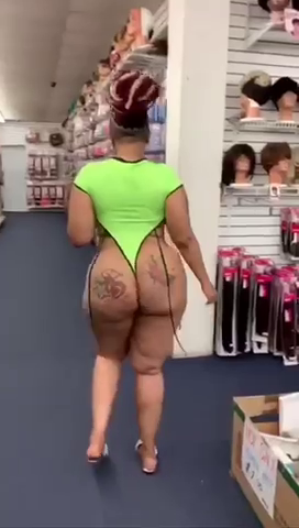 Shared Video by Prythm with the username @Prythm,  November 24, 2019 at 5:34 PM. The post is about the topic Funny Kink and the text says 'Guess that's her Wig Shop perusing outfit'