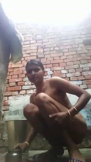 Video by Nilnirjone01 with the username @Nilnirjone01,  December 4, 2019 at 1:40 AM. The post is about the topic India and the text says '140051582'