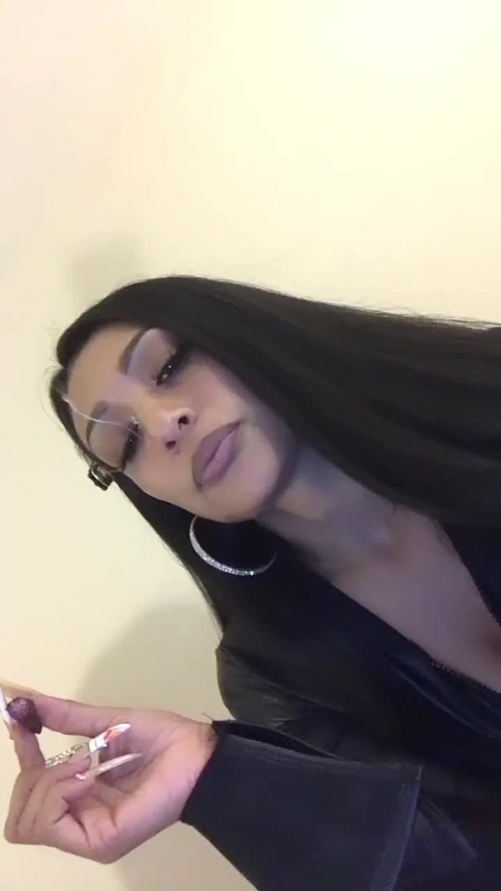 Video by Ms Alina Love with the username @alinalove7600, who is a star user,  March 18, 2022 at 10:35 AM. The post is about the topic Smoking Hot-420 Ladies and the text says 'I smoke phat woods of Zaza. We dont smoke the same'