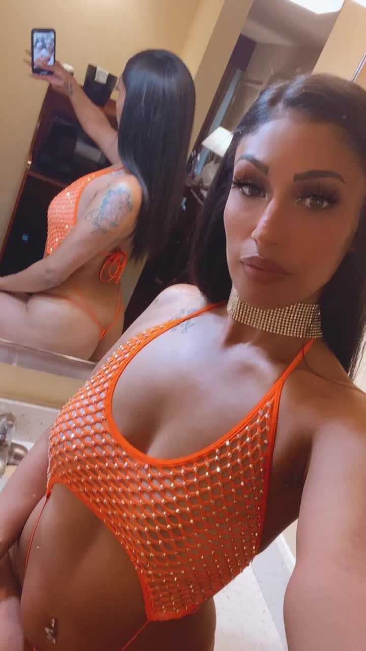 Video by Ms Alina Love with the username @alinalove7600, who is a star user,  July 18, 2022 at 10:52 AM. The post is about the topic Destroyable and the text says '50% off my Onlyfans right now!
Don't miss the biggest discount ever!
-cum shots
-solo
-boy/girl-anal
-fetish
-custom video & skypes available
https://onlyfans.com/alinalovexxx'
