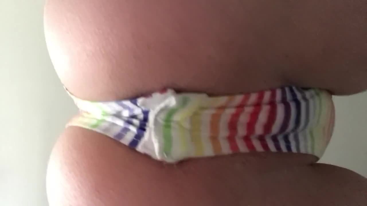Video by makesmehorny with the username @makesmehorny,  January 8, 2024 at 10:44 PM. The post is about the topic Upskirt