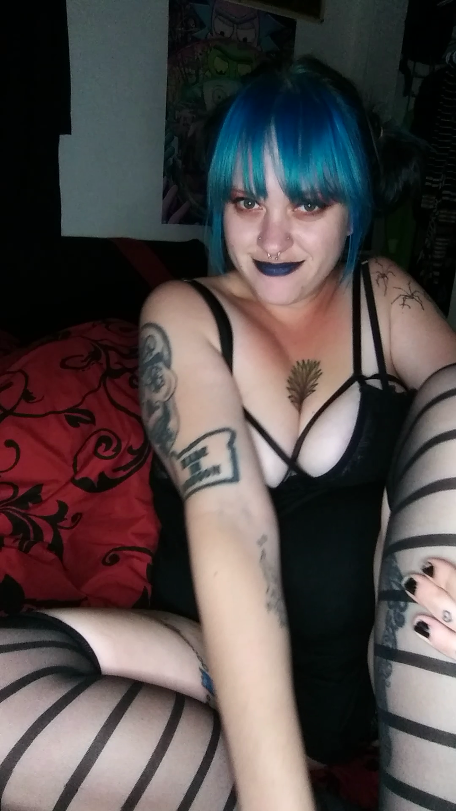 Video by villainous vixen with the username @villainousvixen, who is a star user,  August 1, 2020 at 6:57 AM and the text says 'message me! hahah!'