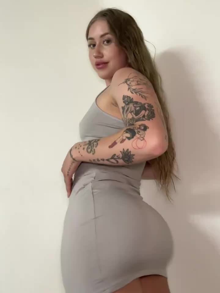 Video by Luna Rose with the username @LunaRose, who is a star user,  April 10, 2024 at 5:35 AM. The post is about the topic Dressed And Undressed and the text says 'on my onlyfans I don't even have the lingerie 🥰

IT IS LESS THAN $5 TO SUBSCRIBE ❣️
👉 https://onlyfans.com/mslunarose/c7'