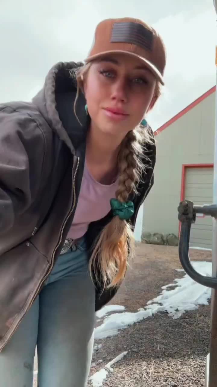 Video by Luna Rose with the username @MsLunaRose, who is a star user,  May 23, 2024 at 4:39 AM. The post is about the topic Jeans and the text says 'can you hold it as good as my jeans, babe? 🍑'