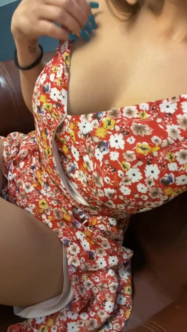 Explore the Post by jccr1966 with the username @jccr1966, posted on January 5, 2024. The post is about the topic Cute Girls. and the text says 'lovely big nipples !
🥴🔥🔥🔥😋🍆💦💦💦😜'