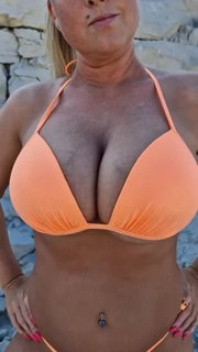 Shared Video by Zonelar with the username @Zonelar,  June 3, 2024 at 12:10 PM and the text says 'Fantastic tits'