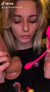 Video by Markus Dealer with the username @MarkusDealer,  February 4, 2021 at 10:55 PM. The post is about the topic Dildo and the text says 'Which one to pick?'