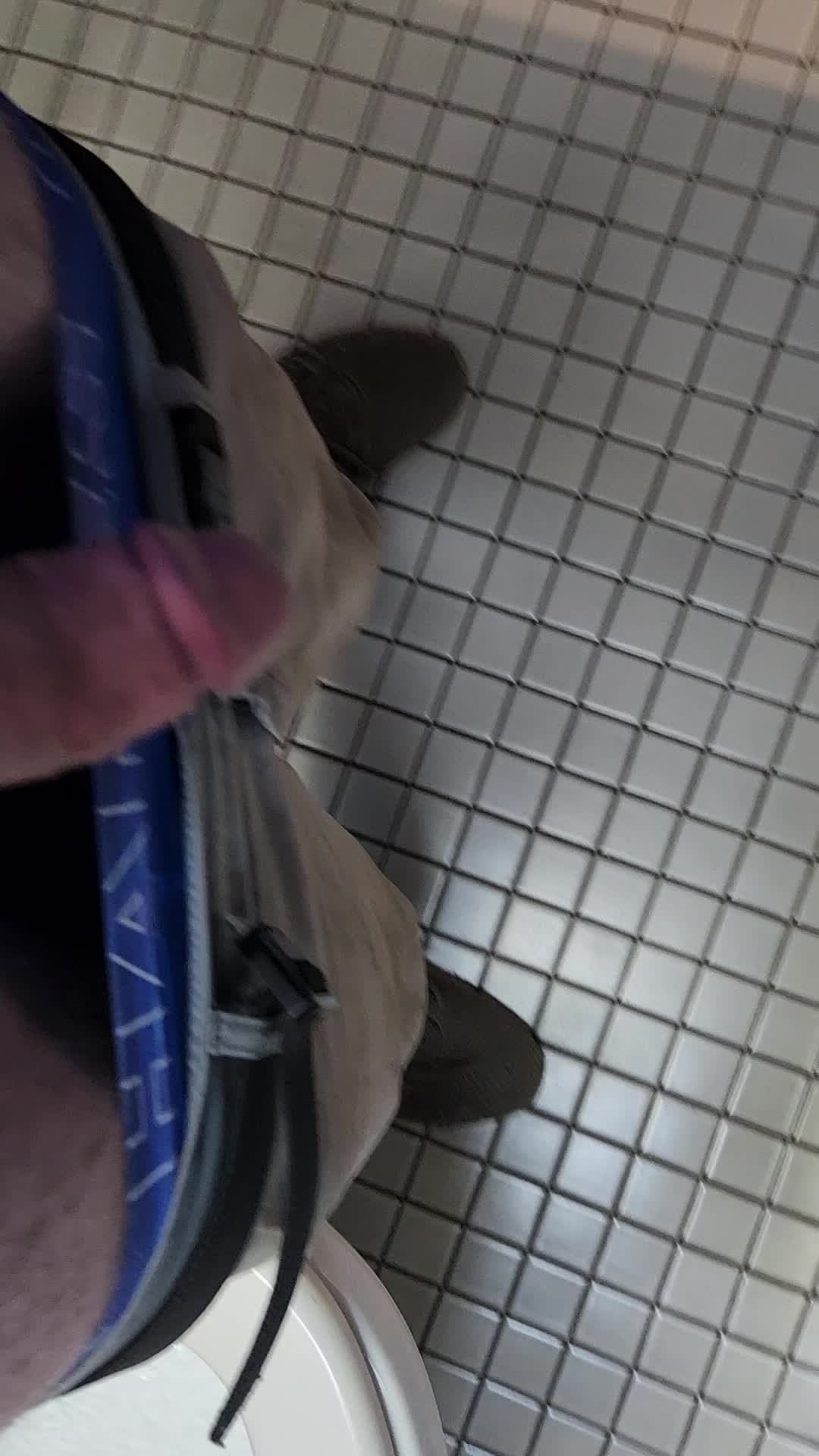 Video by Id_horny with the username @Mielke11,  April 11, 2024 at 1:27 PM. The post is about the topic Show your DICK and the text says 'old one but figure id repost'