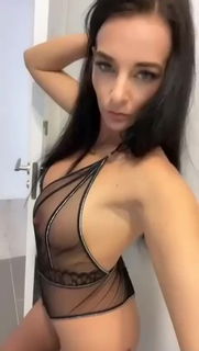 Video by flashingmilf with the username @flashingmilf,  November 25, 2023 at 4:01 PM. The post is about the topic Dutchmilfs and the text says '#Nicolekremers'