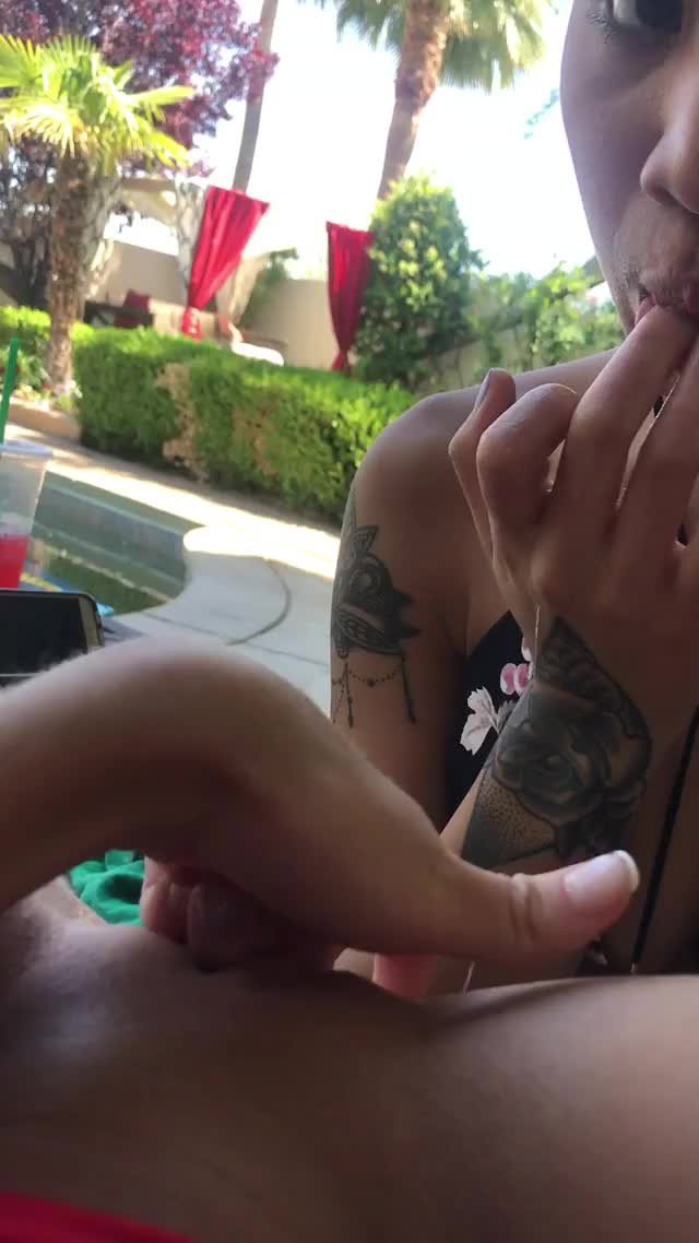 Video by Sexypussygirls with the username @samy12345,  January 27, 2021 at 2:36 AM. The post is about the topic Fingering and the text says 'tumblr_qn91ojP7zi1z5s9yp_r1'