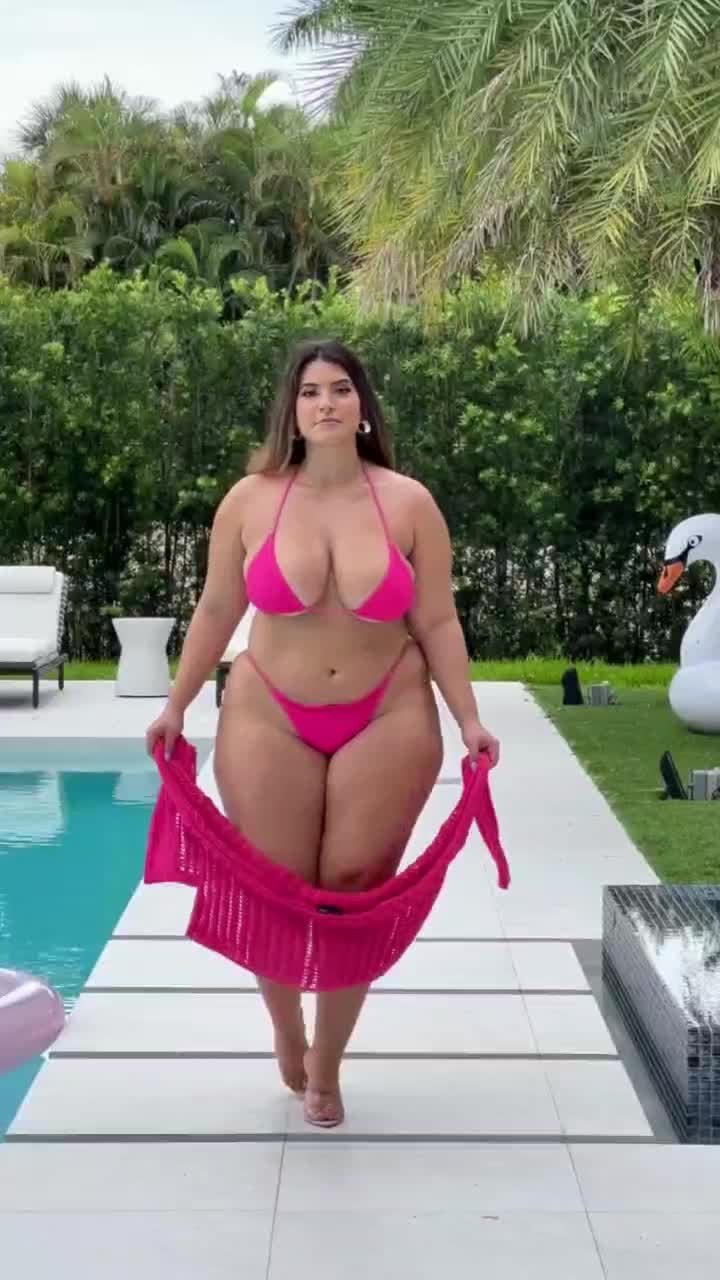 Shared Video by Taki76 with the username @Taki76,  March 8, 2024 at 12:50 AM. The post is about the topic Cute & Chubby and the text says '#bbw #thick #chubby #plump #curves #hugebreasts #nn #outside'
