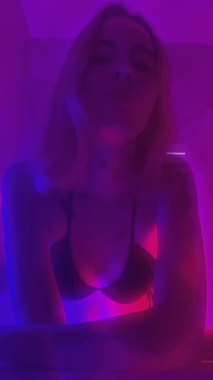 Video post by Stripchat