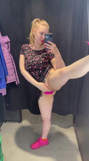 Video by Stripchat with the username @Stripchat, who is a brand user,  August 24, 2024 at 7:00 AM. The post is about the topic Naked in public and the text says 'Who wants to play with [freiiaflower] ?'