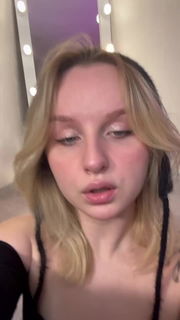 Video by Stripchat with the username @Stripchat, who is a brand user,  October 8, 2024 at 8:00 AM. The post is about the topic Curvy and the text says '50% savage. 50% sweetness [Mormaline_Hot]'