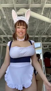 Video by HolidayMILF with the username @HolidayMILF,  February 7, 2021 at 5:27 PM. The post is about the topic MILF and the text says 'Dancing MILF'