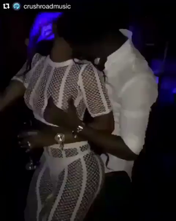 bestblackgirlsxxx:

The way he slap that booty!!