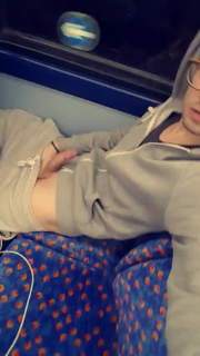 kamyk-walker:

wanna catch bus with me? ;)

Holy cocks